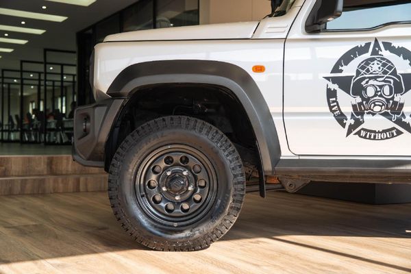 2019-Suzuki-Jimny-15-GA image:6