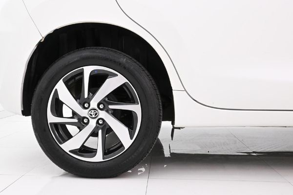 2022-Toyota-Starlet-15-XS-Auto image:5