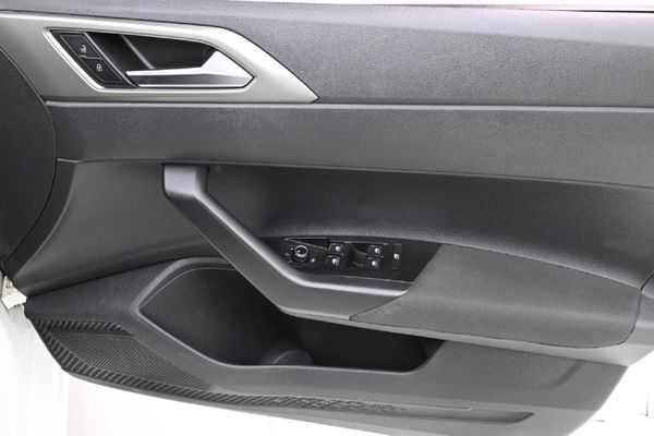 2021-Volkswagen-Polo-10-TSI-Comfortline image:19