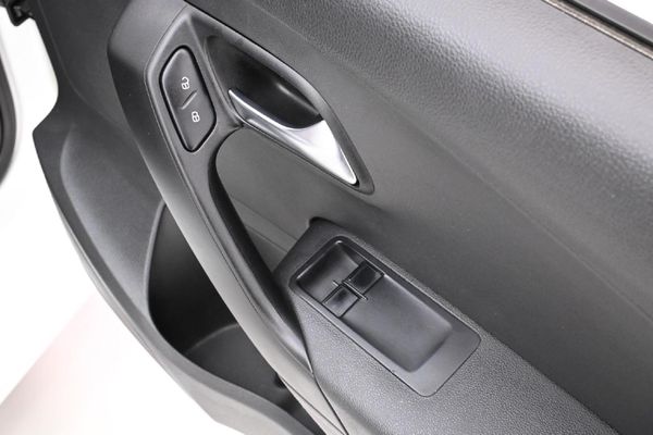 2019-Volkswagen-Polo-Vivo-16-Comfortline-Auto-5-dr image:18
