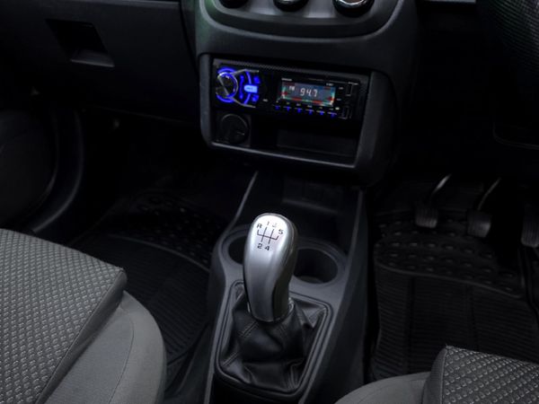 2016-Chevrolet-Utility-14 image:13