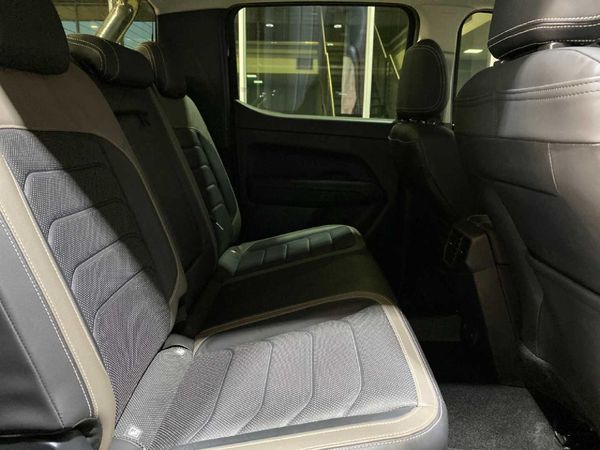 2024-Volkswagen-Amarok-30-TDI-V6-184kW-4Motion-Style-Auto-Double-Cab image:14