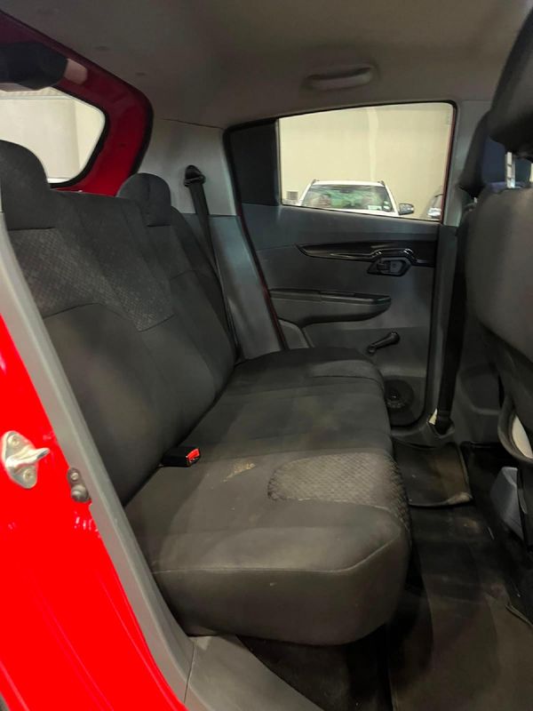 2020-Mahindra-KUV-100-12-K2-Dare image:11