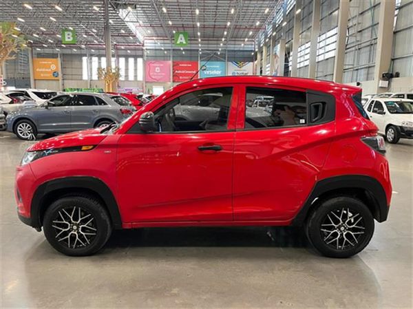 2020-Mahindra-KUV-100-12-K2-Dare image:5