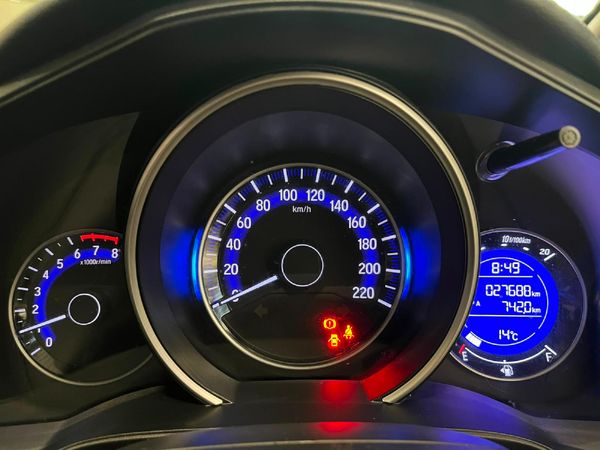 2023-Honda-WR-V-12-Comfort image:10