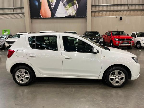 2017-Renault-Sandero-900T-Dynamique image:1