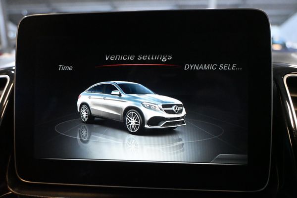2017-Mercedes-AMG-GLE-63-S-COUPE-V8-BI-TURBO-AMG-SPORT-PACK-7G-TRONIC-AU image:11