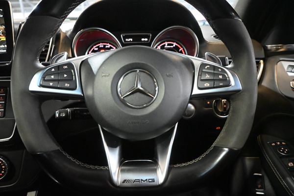 2017-Mercedes-AMG-GLE-63-S-COUPE-V8-BI-TURBO-AMG-SPORT-PACK-7G-TRONIC-AU image:17