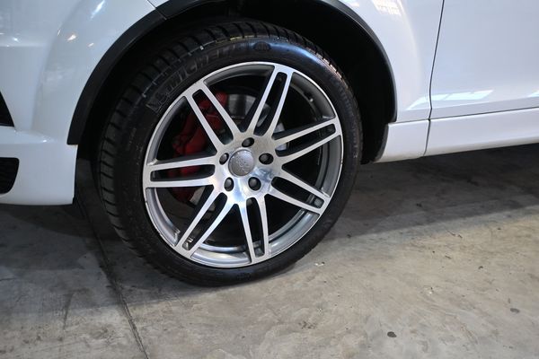 2015-Audi-Q7-42TDi-V8-S-Line-Quattro-8-Speed-Auto-7-Seater image:25