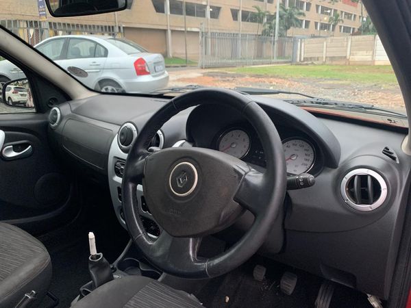 2012-Renault-Sandero-16-Stepway-ONE-OWNER image:11