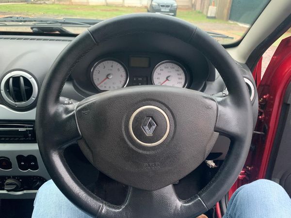 2012-Renault-Sandero-16-Stepway-ONE-OWNER image:12