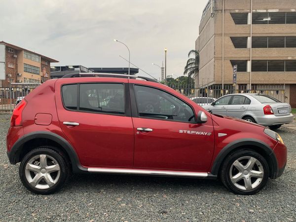 2012-Renault-Sandero-16-Stepway-ONE-OWNER image:2
