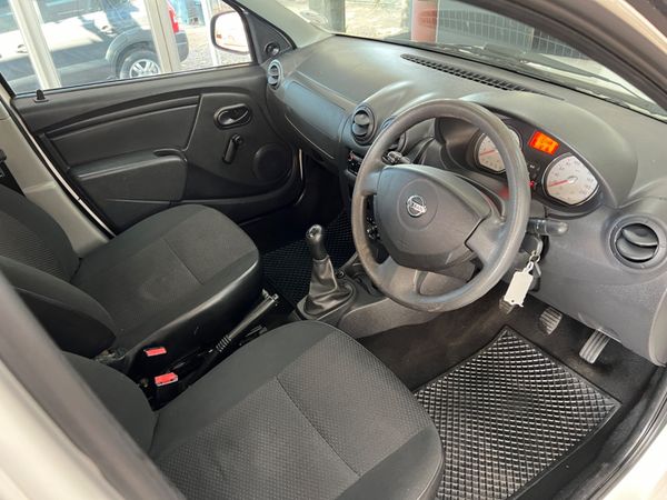 2019-Nissan-NP200-16 image:10