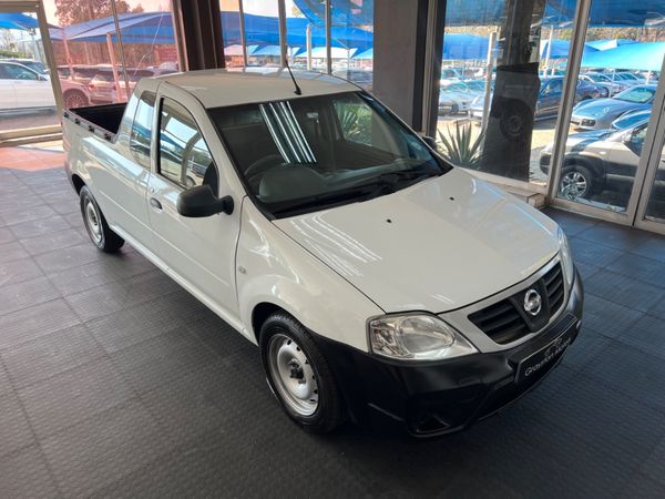 2019-Nissan-NP200-16 image:1