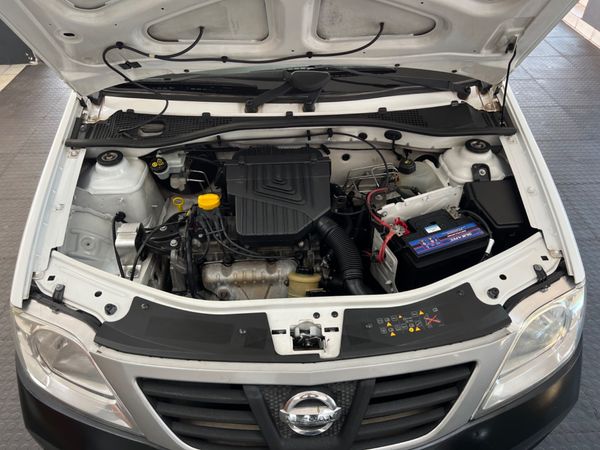 2019-Nissan-NP200-16 image:21