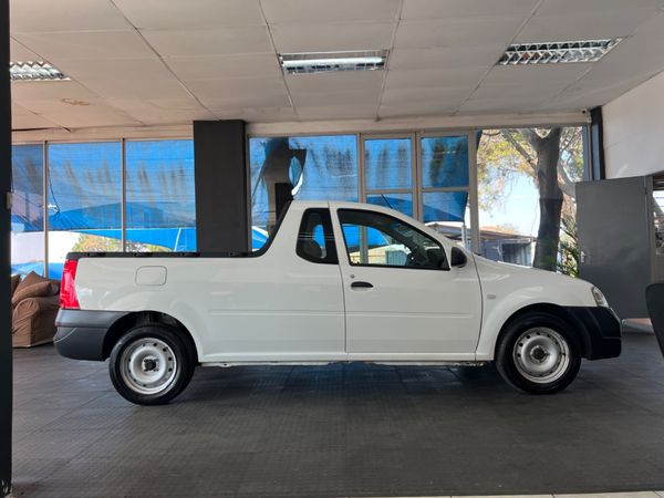 2019-Nissan-NP200-16 image:8