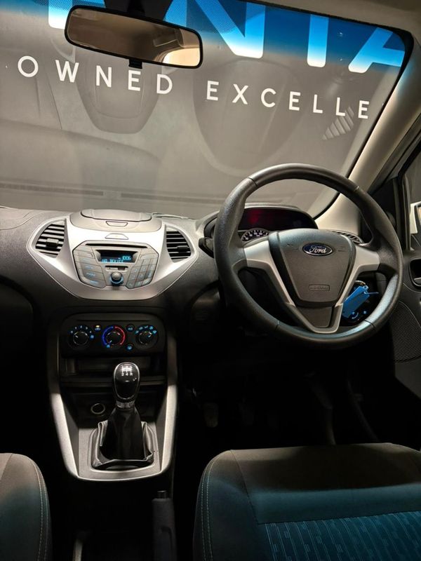 2016-Ford-Figo-15-Trend-5-dr image:12