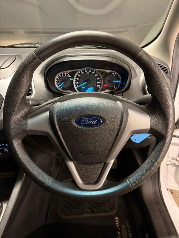 2016-Ford-Figo-15-Trend-5-dr image:13