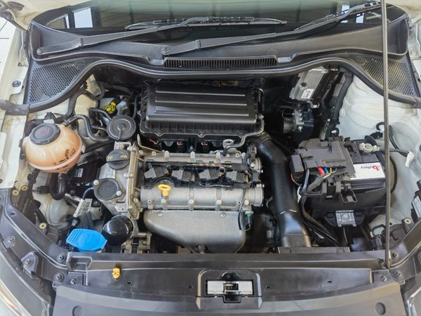 2018-Volkswagen-Polo-Vivo-14-Trendline-Hatch-Back-Low-Kilos image:29