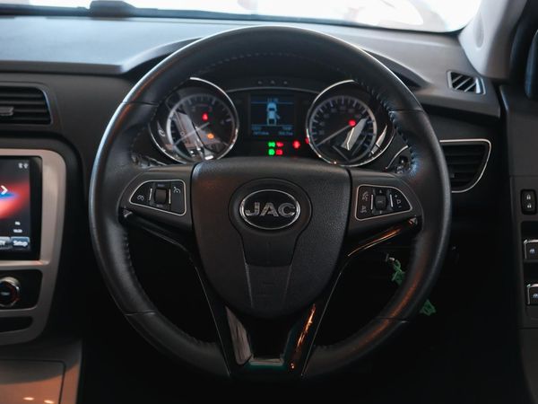 2025-JAC-T8-20-CTI-Super-Lux-4x4-Double-Cab image:10