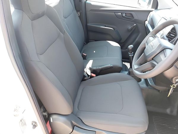 2026-Isuzu-D-Max-19-DDI-HR-Single-Cab image:12