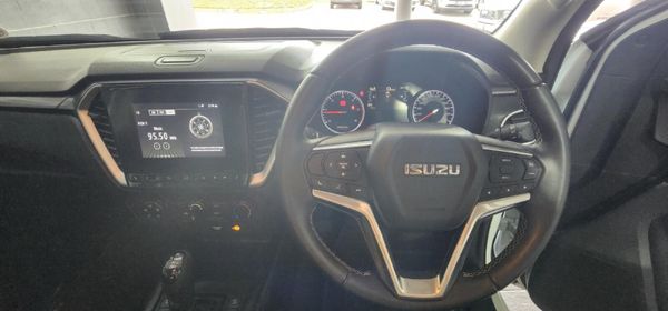 2026-Isuzu-D-Max-19-DDI-HR-LS-Auto-Double-Cab image:13