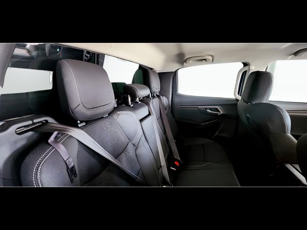 2026-Isuzu-D-Max-19-DDI-HR-LS-Double-Cab image:18