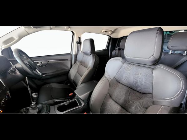 2026-Isuzu-D-Max-19-DDI-HR-LS-Double-Cab image:20