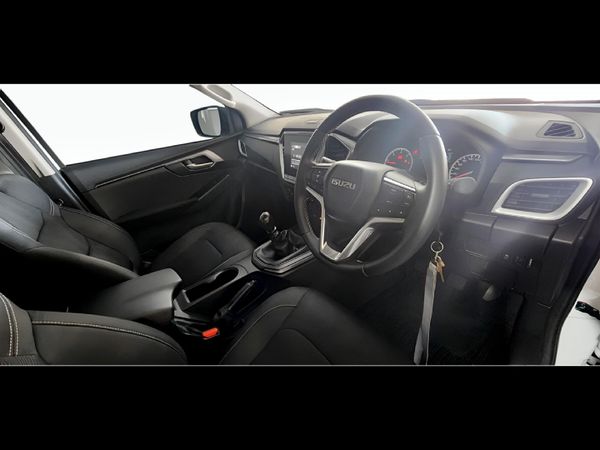2026-Isuzu-D-Max-19-DDI-HR-LS-Double-Cab image:23