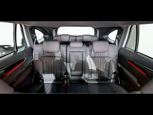 2025-Isuzu-Mu-x-30D-Onyx-XT-4x4-Auto image:19