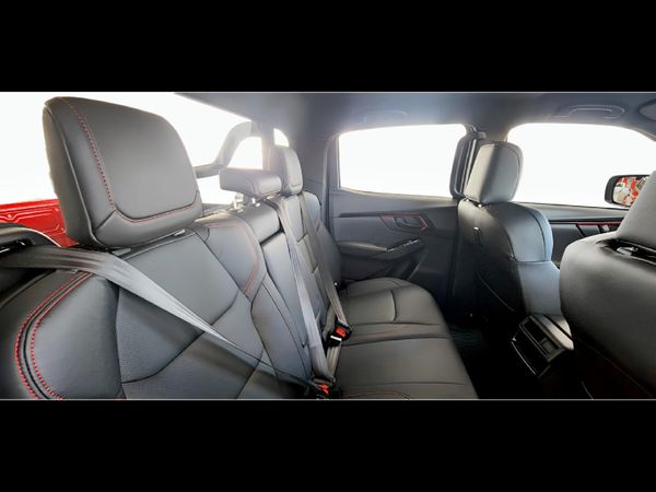 2026-Isuzu-D-Max-19-DDI-HR-X-Rider-Double-Cab image:18