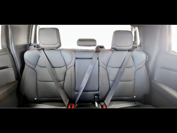 2026-Isuzu-D-Max-19-DDI-HR-X-Rider-Double-Cab image:19