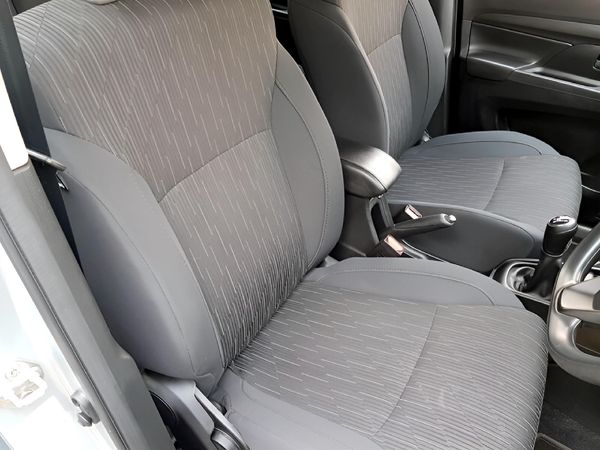 2025-Suzuki-Ertiga-15-GL image:18