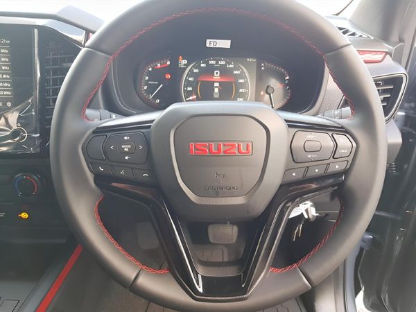 2026-Isuzu-D-Max-19-DDI-HR-X-Rider-Auto-Double-Cab image:14
