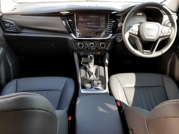 2026-Isuzu-Mu-x-30D-LS-4x4-Auto image:6