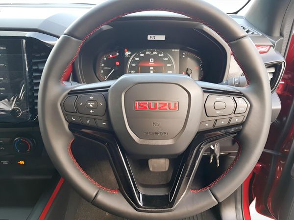 2026-Isuzu-D-Max-19-DDI-HR-X-Rider-Auto-Double-Cab image:13