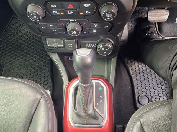 2021-Jeep-Renegade-24-Trailhawk-AWD-Auto image:14