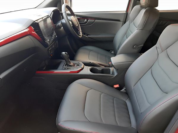2026-Isuzu-D-Max-19-DDI-HR-X-Rider-Auto-Double-Cab image:7