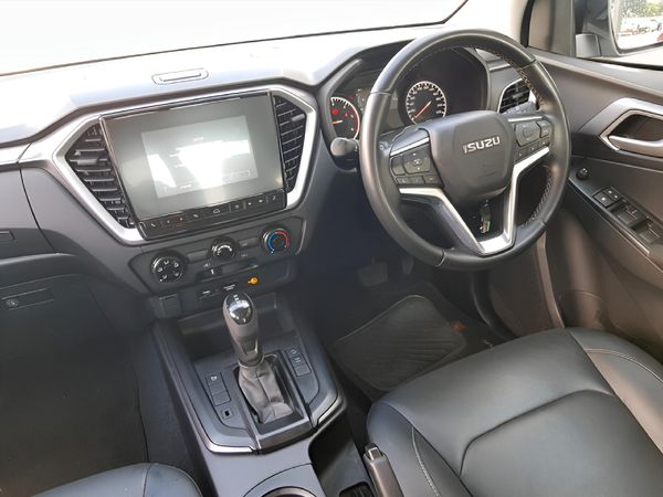 2026-Isuzu-D-Max-19-DDI-HR-LS-Auto-Double-Cab image:11