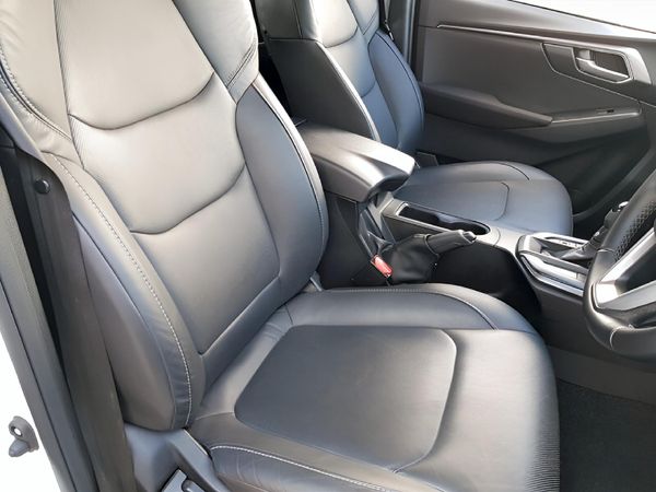 2026-Isuzu-D-Max-19-DDI-HR-LS-Auto-Double-Cab image:17