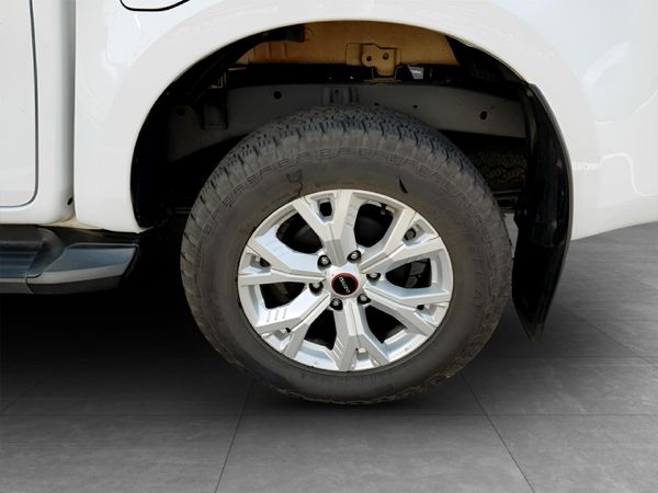 2026-Isuzu-D-Max-19-DDI-HR-LS-Auto-Double-Cab image:5