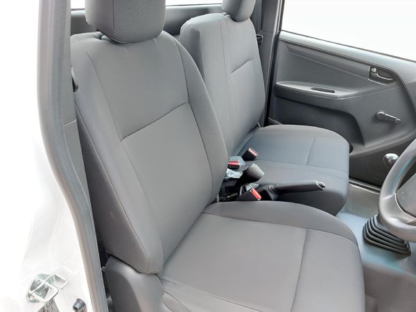2026-Isuzu-D-Max-250C-Fleetside-Single-Cab image:11