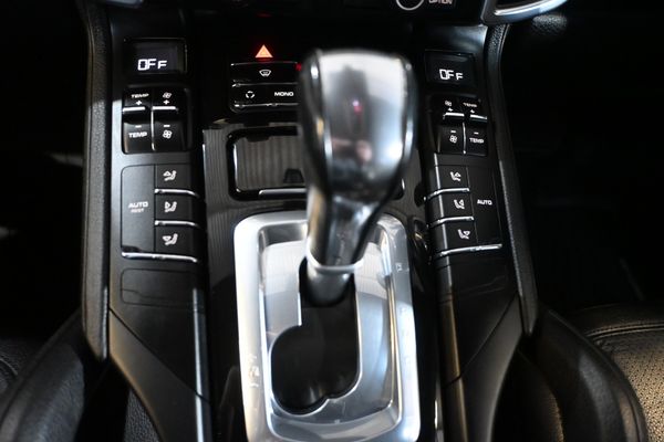 2012-Porsche-Cayenne-30D-Gen-II-TDi-8-SPD-Multi-Tronic-Auto-Off-Road image:11