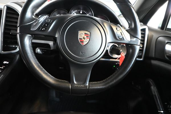 2012-Porsche-Cayenne-30D-Gen-II-TDi-8-SPD-Multi-Tronic-Auto-Off-Road image:13