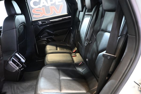 2012-Porsche-Cayenne-30D-Gen-II-TDi-8-SPD-Multi-Tronic-Auto-Off-Road image:6