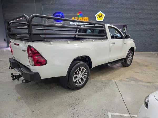 2018-Toyota-Hilux-28-GD-6-Raider-4x4-Single-Cab image:4