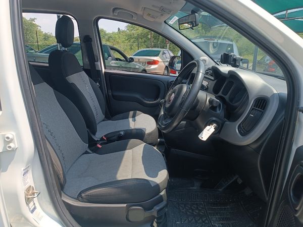 2020-Fiat-Panda-900T-Easy image:11