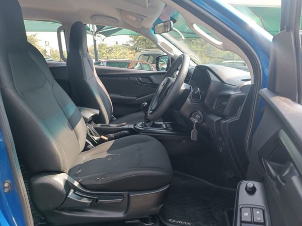 2022-Isuzu-D-Max-19-DDI-HR-L-Double-Cab image:10