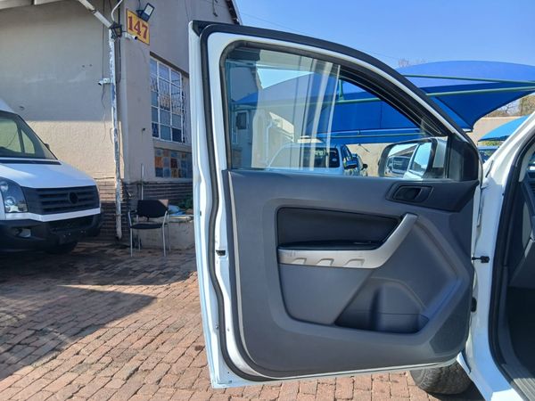 2012-Ford-Ranger-22-TDCi-XLS-4x4-Single-Cab image:9