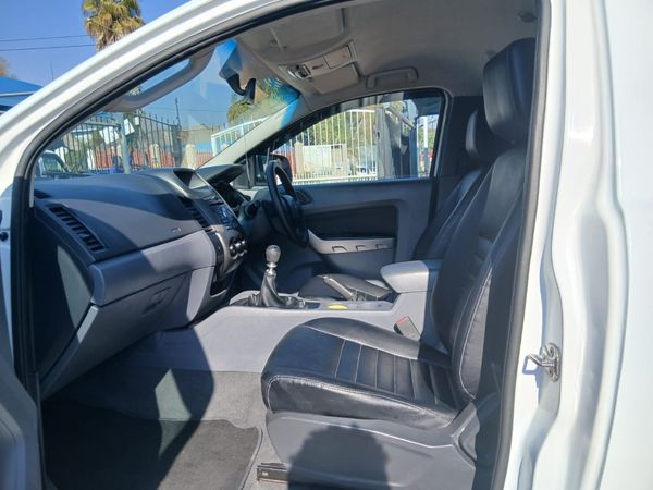 2012-Ford-Ranger-22-TDCi-XLS-4x4-Single-Cab image:8